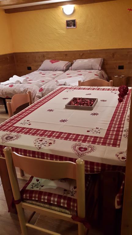 باشينو B&B La Crampiola الغرفة الصورة